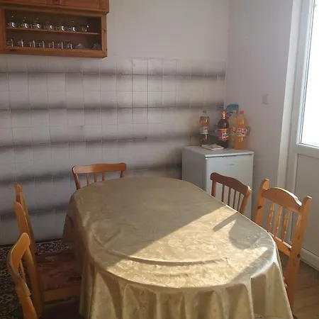 Konukevi Jani *