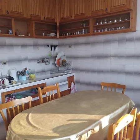 Къща за гости Jani