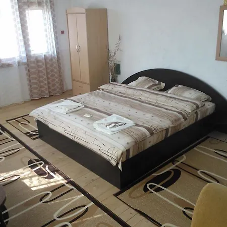 Jani Къща за гости