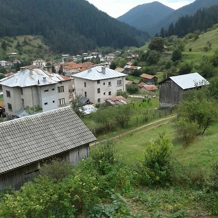 Jani Къща за гости